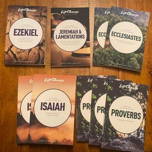 Bundle of 9 Bible study books- New!